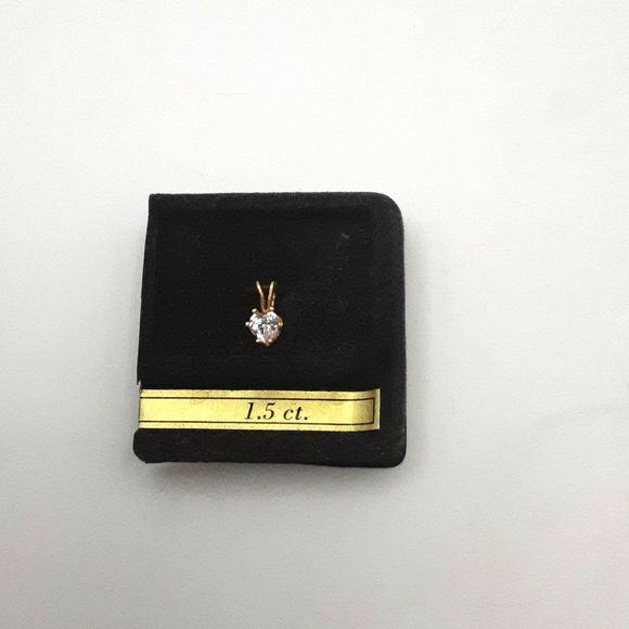 Cz Wardrobe 1.5 ct Heart Pendant NWOT - Picture 1 of 4